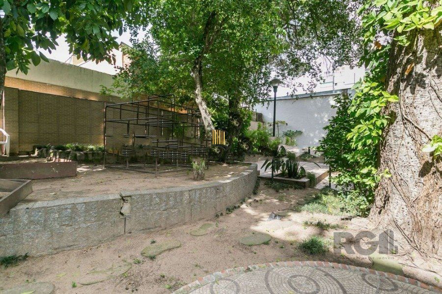Apartamento a venda de 2 dormitórios na Rua Santa Cecilia Porto Alegre