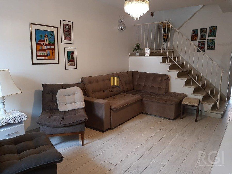 Casa para Venda - 136.6m², 4 dormitórios, 2 vagas - Rio Branco