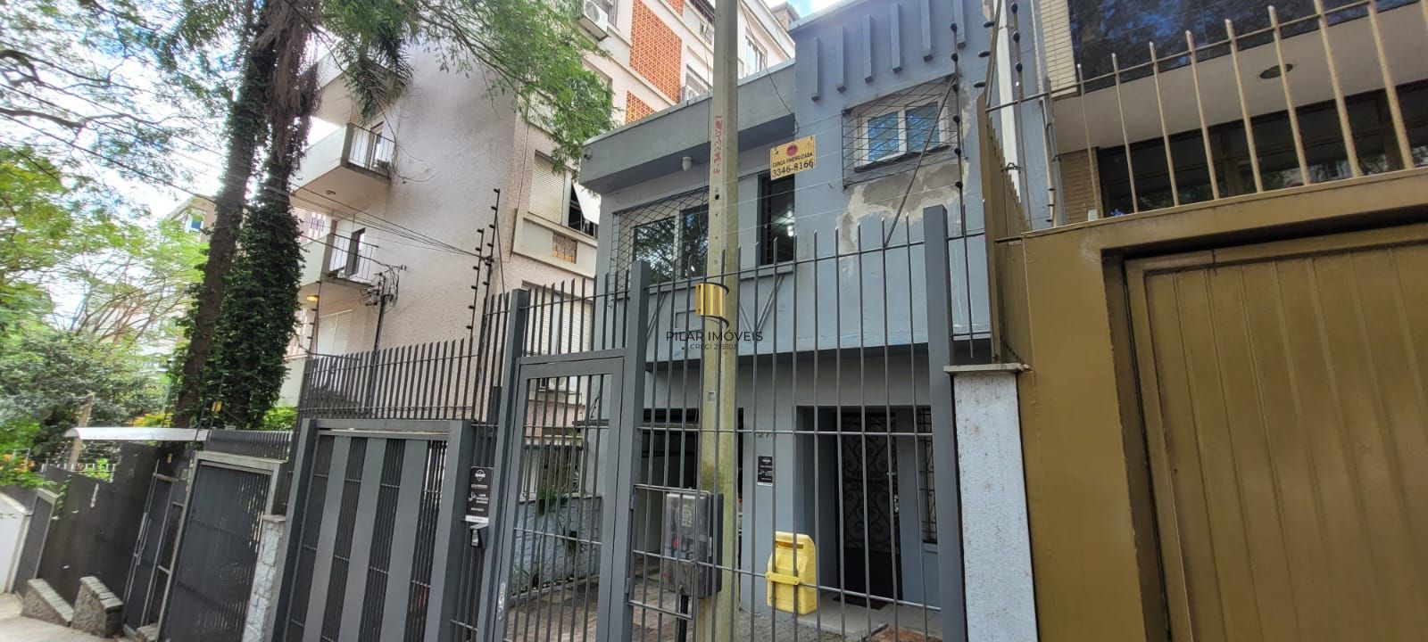 Casa 4 quartos reformada na Rua Andre Poente, residencial com potencial para comercial Próximo Hospital Moinhos de Vento - Pilar Imóveis