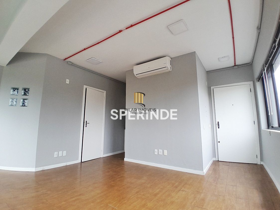 Sala comercial na Av Carlos Gomes, 39m², garagem, portaria