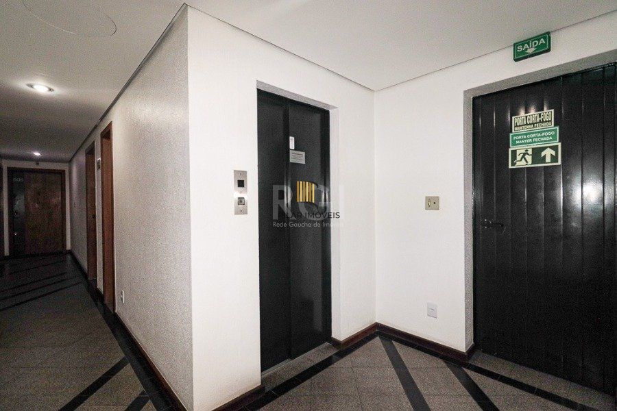 Conjunto/Sala para Venda - 37.14m², 0 dormitórios, Petrópolis