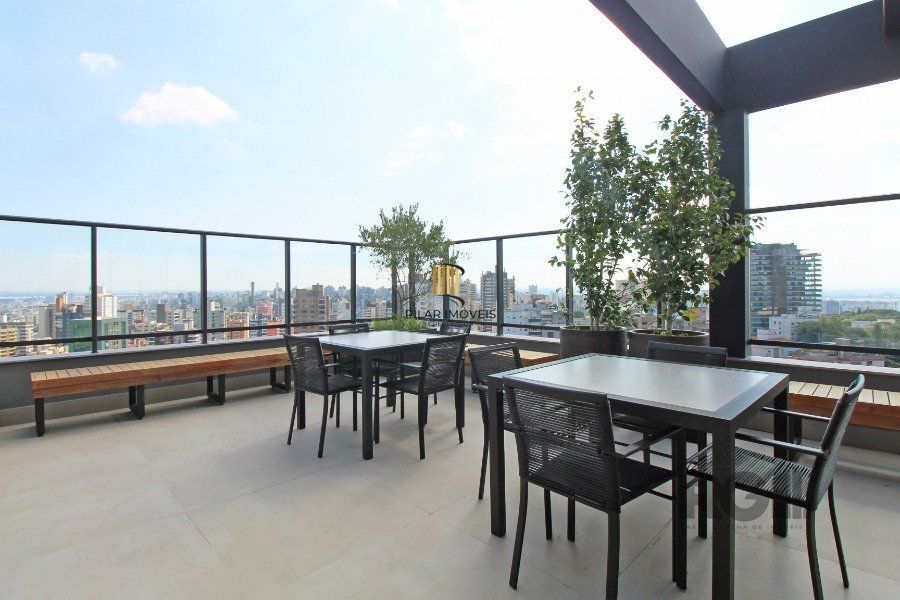 Apartamento para Venda - 29m², 1 quarto, 1 vaga - Petrópolis