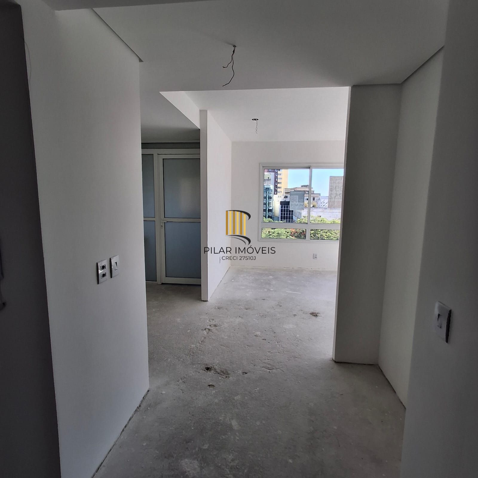 Apartamento para Venda - 69.96m², 2 dormitórios, sendo 2 suites, 1 vaga - Moinhos de Vento
