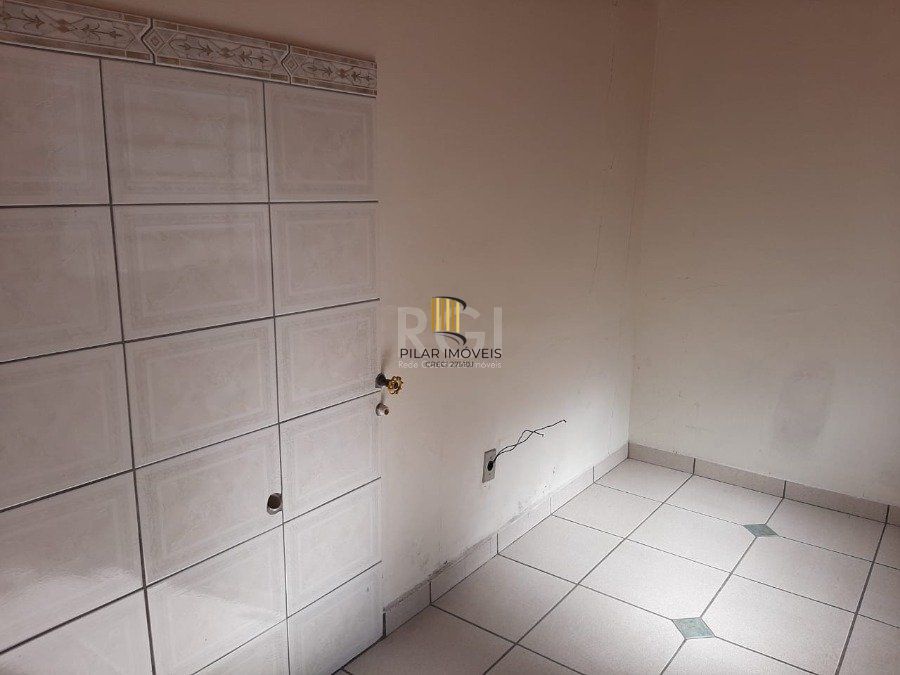 Casa para Venda - 150m², 3 dormitórios, sendo 1 suites, 4 vagas - Floresta