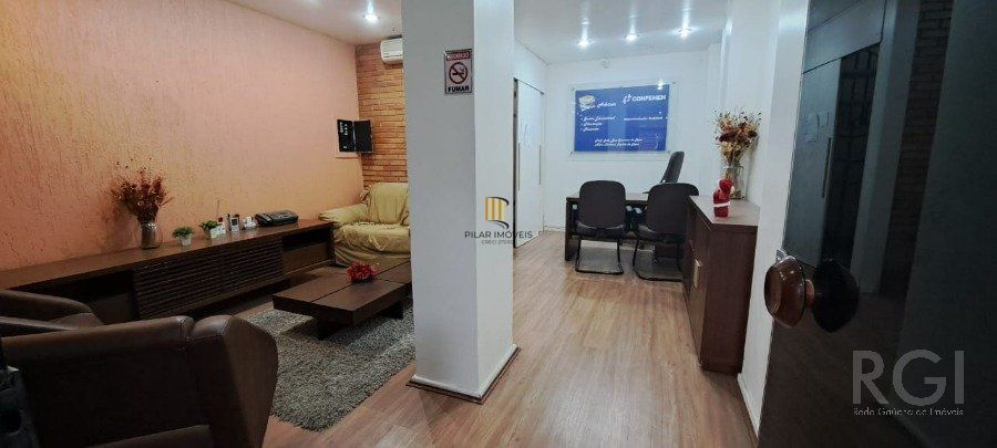 SALA COM 44,63M2 COM MEZANINO NA GOETH