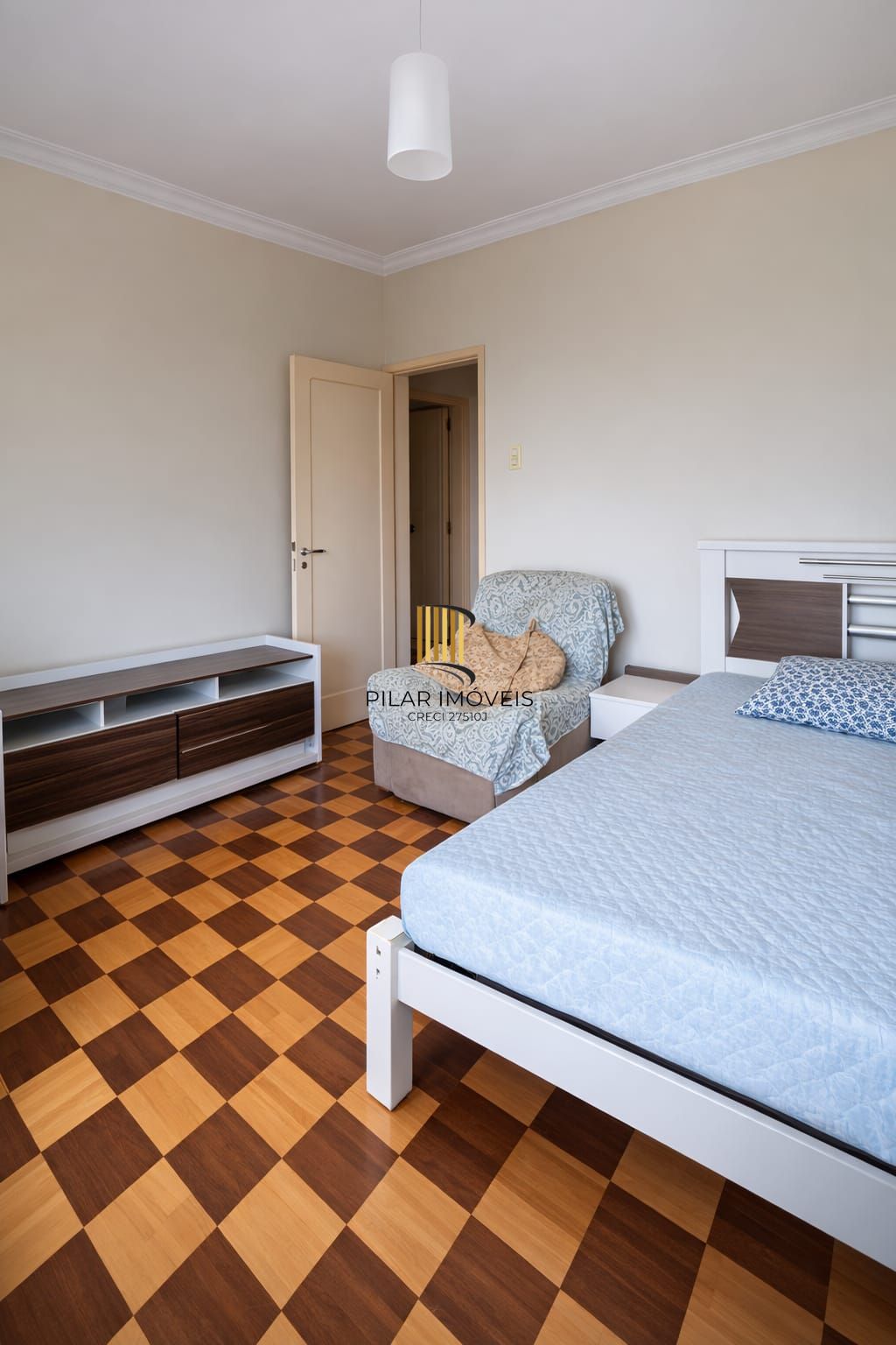 Excelente apto. recém reformado, de 03 dorms,75,64m2 Bairro Navegantes