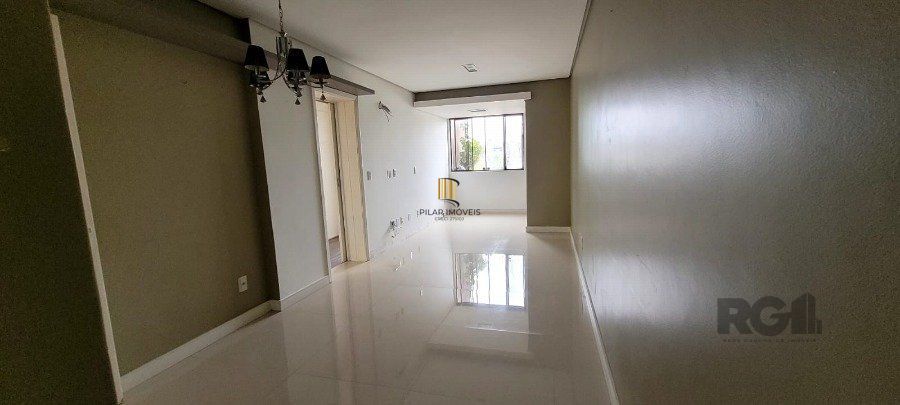 Apartamento a venda 2 dormitórios com churrasqueira, 1 suite, elevador e garagem,  bairro Santana, Porto Alegre RS
