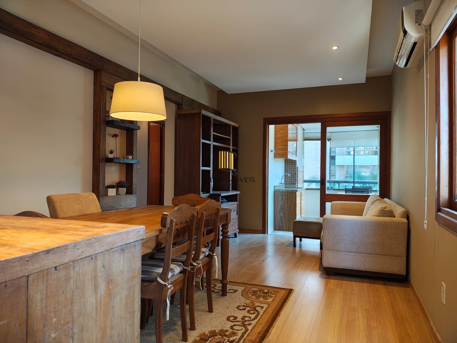 Apartamento Av Guaporé, 2 dormitórios, 2 vagas, churrasqueira