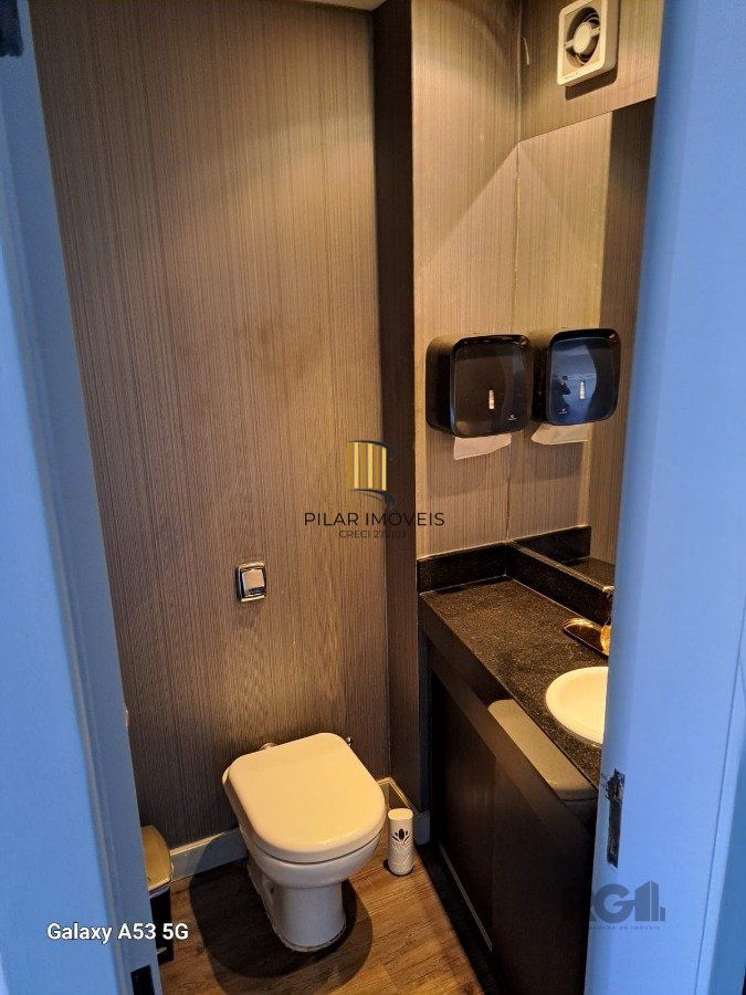 SALA COM 205,21 M2 DUAS VAGAS NA AUXILIADORA 