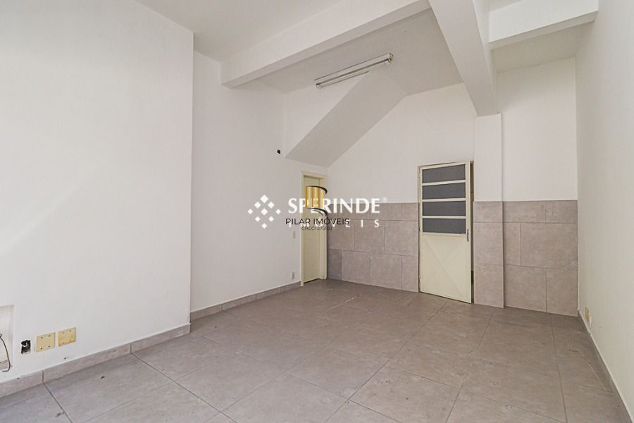  VENDA Loja na Rua Alberto Bins, Próximo a elevada,   com área privativa de 31,19 m².