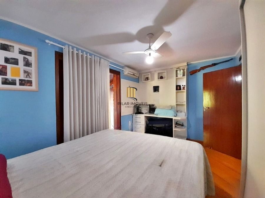 Casa 5 dormitórios no bairro Vila Nova