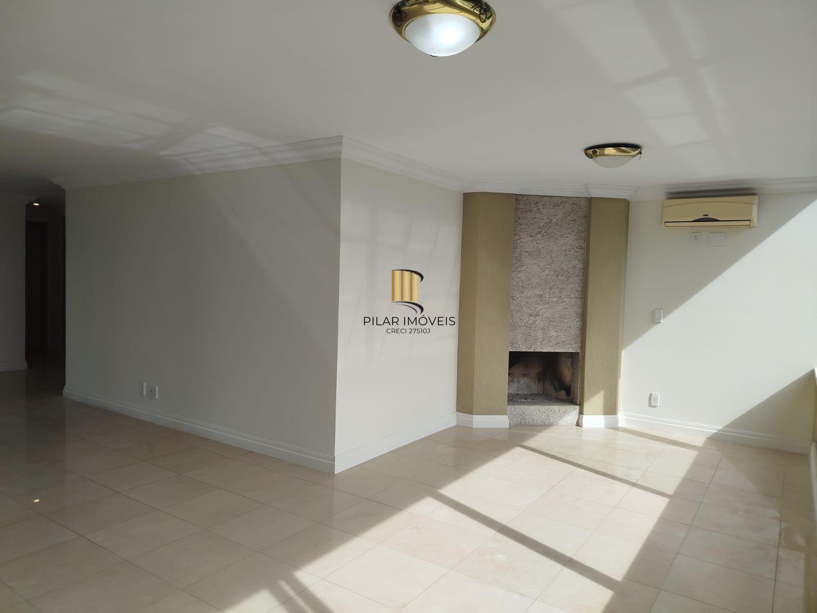 Apartamento 3 dormitórios no bairro Mont Serrat