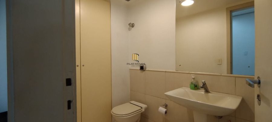 Sala Comercial 1 dormitório no bairro Floresta