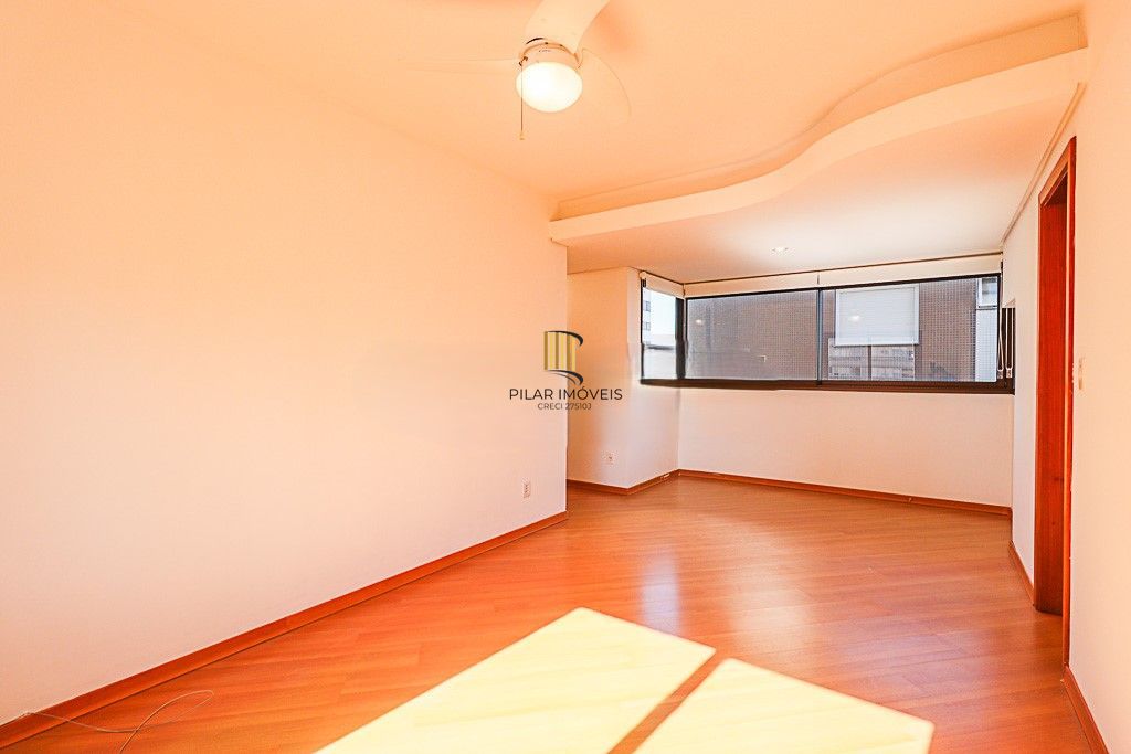 VENDA APARTAMENTO NA EÇA DE QUEIROZ,  2 DORM CHURRASQUEIRA, GARAGEM PETRÓPOLIS