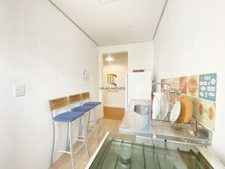 Kitinete34,30m2 priv. Av. Independência,prox.Hospital Sta. Casa