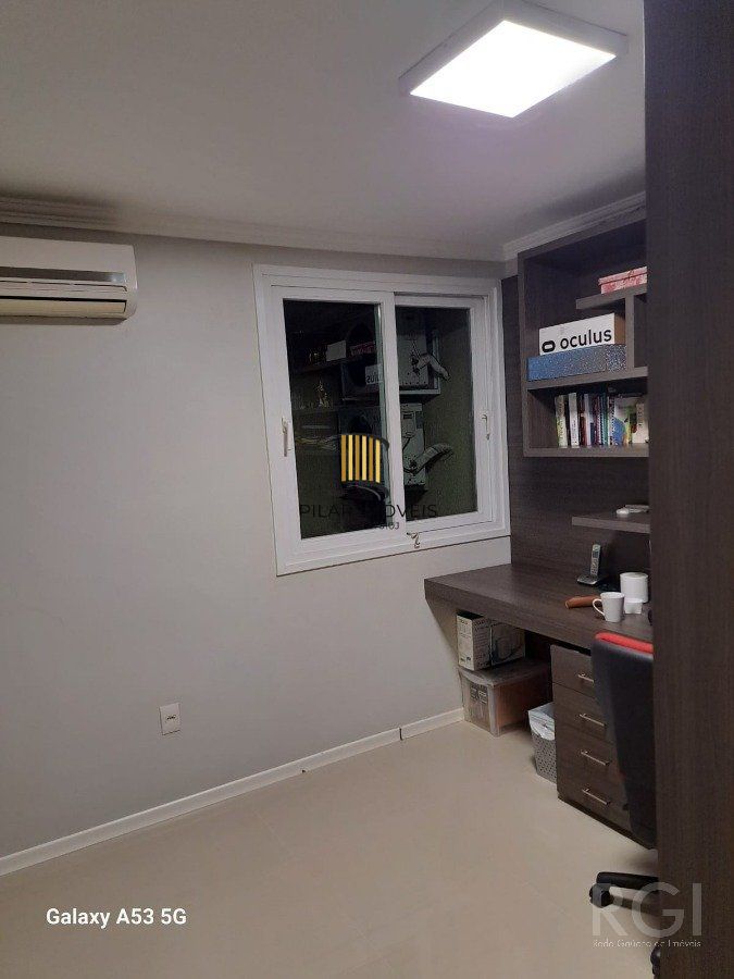 CASA 4 SUITES CONDOMÍNIO FECHADO