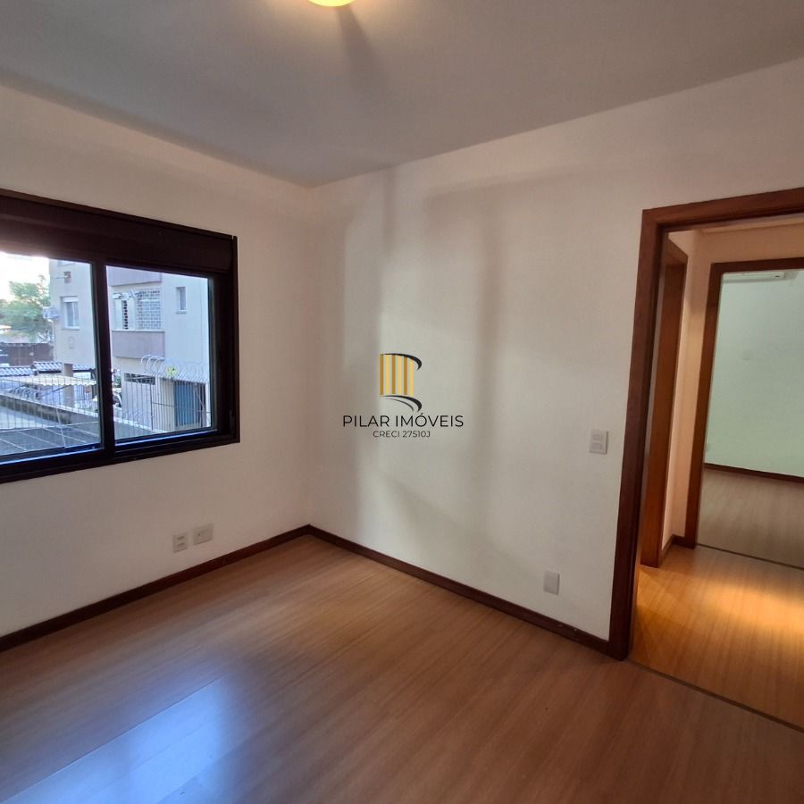 VENDA apartamento de 3 dormitórios, no bairro Moinhos de Vento, com 158 m² de área privativa