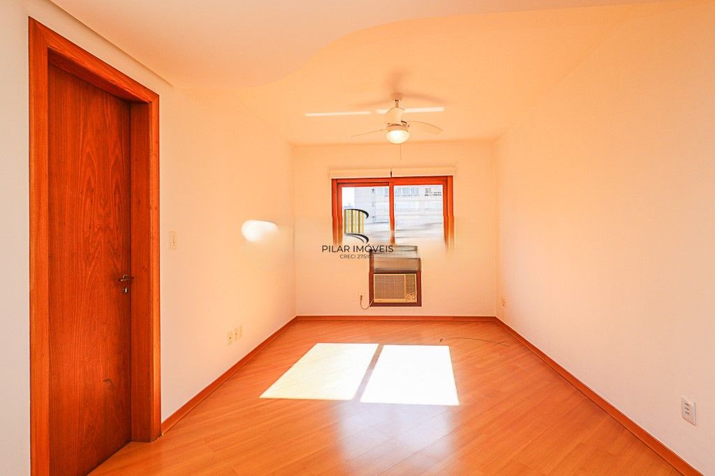 VENDA APARTAMENTO NA EÇA DE QUEIROZ,  2 DORM CHURRASQUEIRA, GARAGEM PETRÓPOLIS