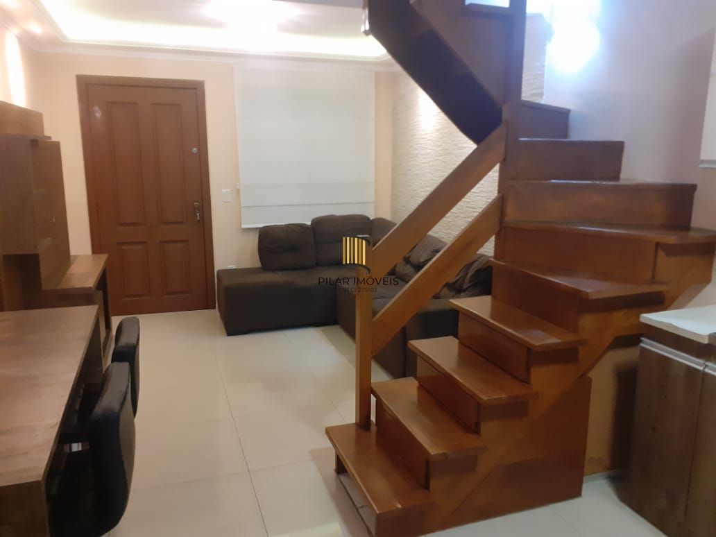 Casa sobrado de 03 dorms.70m2 privativo, Rua Landel de Moura, Tristeza