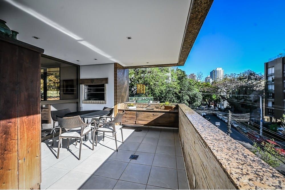 Lindo apto. de frente, no bairro Higienópolis, com 150,34 m2 de área privativa, semimobiliado