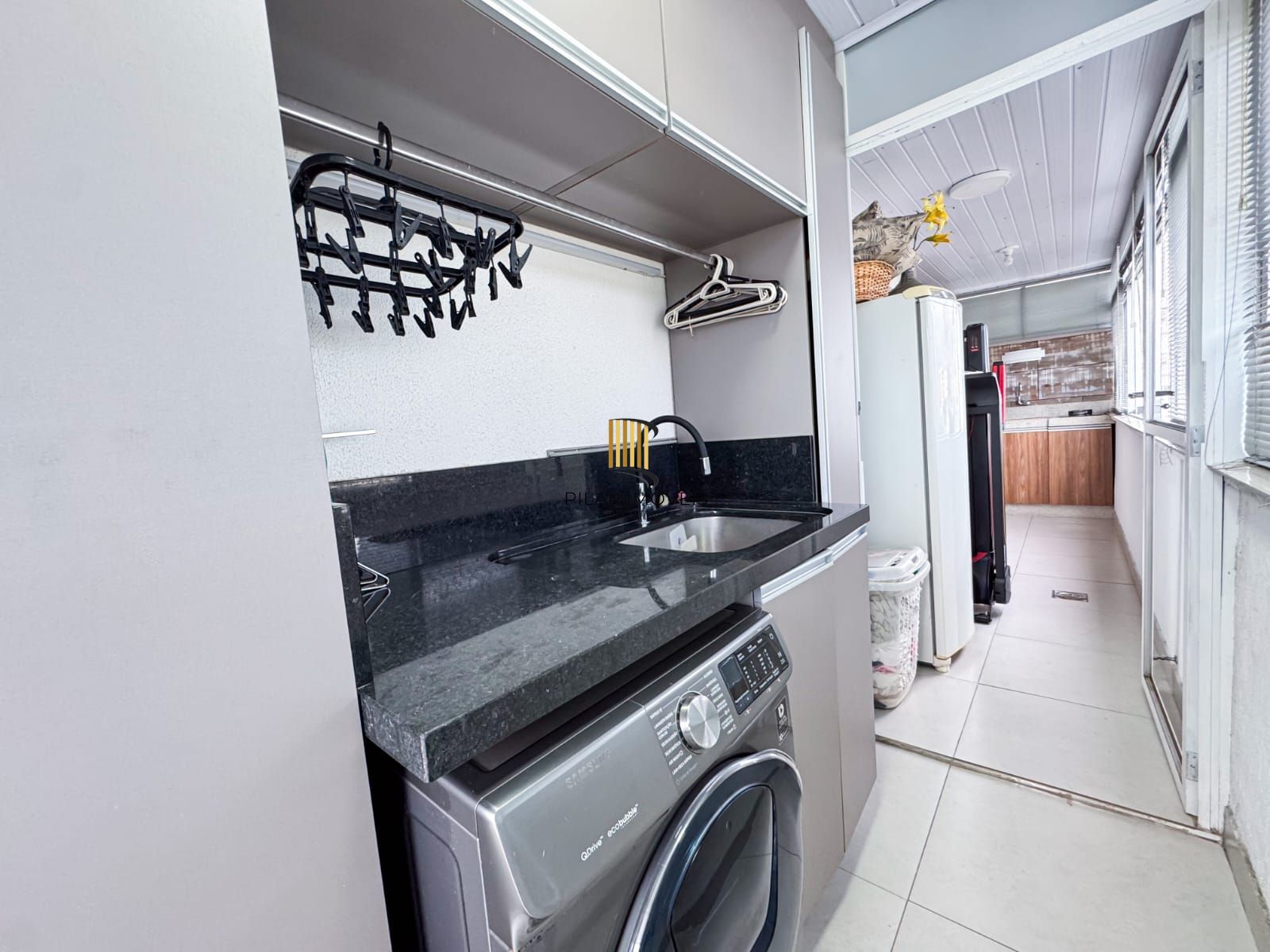 Apartamento com cobertura - bairro área privativa 146 m² - 2 dormitórios - vaga
