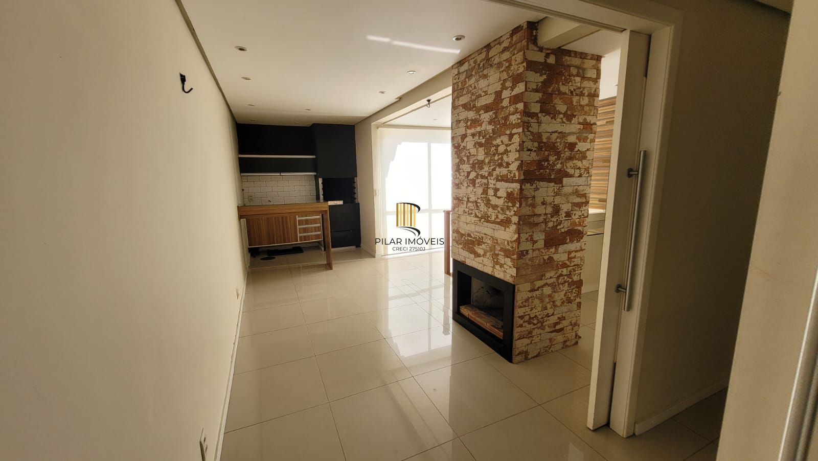 VENDA COBERTURA NO MONT SERRAT 2 DORM com 94m² privativos
