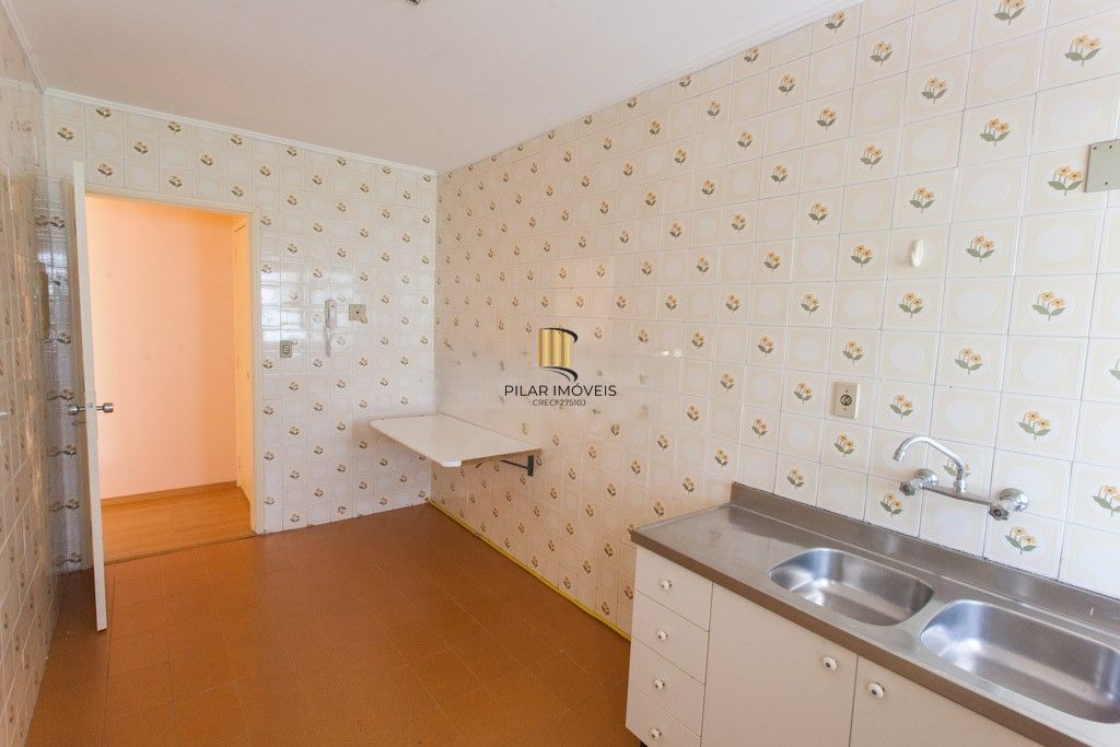 Apartamento a venda de 2 dormitórios na Rua Santa Cecilia Porto Alegre