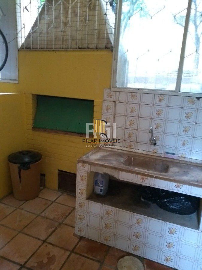 Casa 3 dormitórios no bairro Jardim do Salso