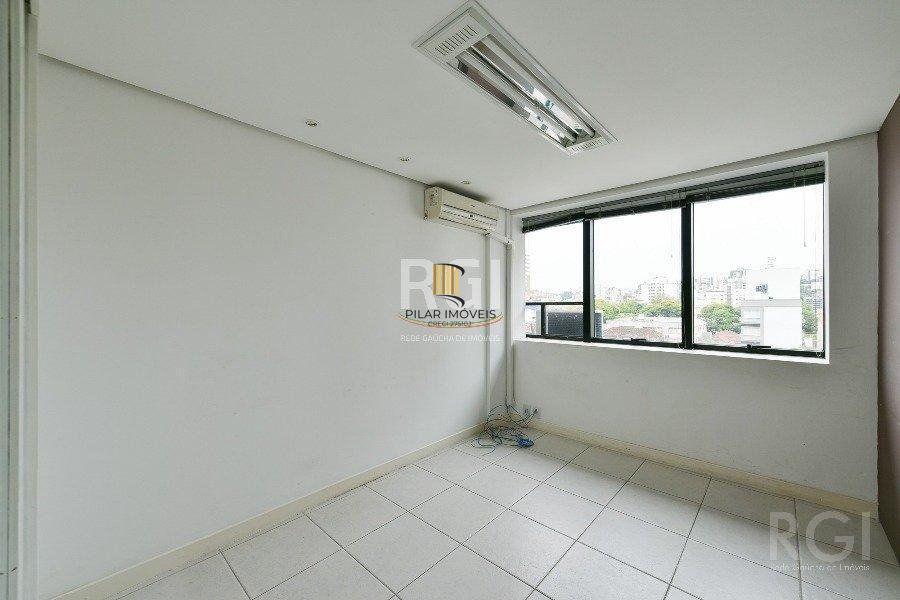Conjunto/Sala para Venda - 153m², 0 dormitórios, 1 vaga - Petrópolis
