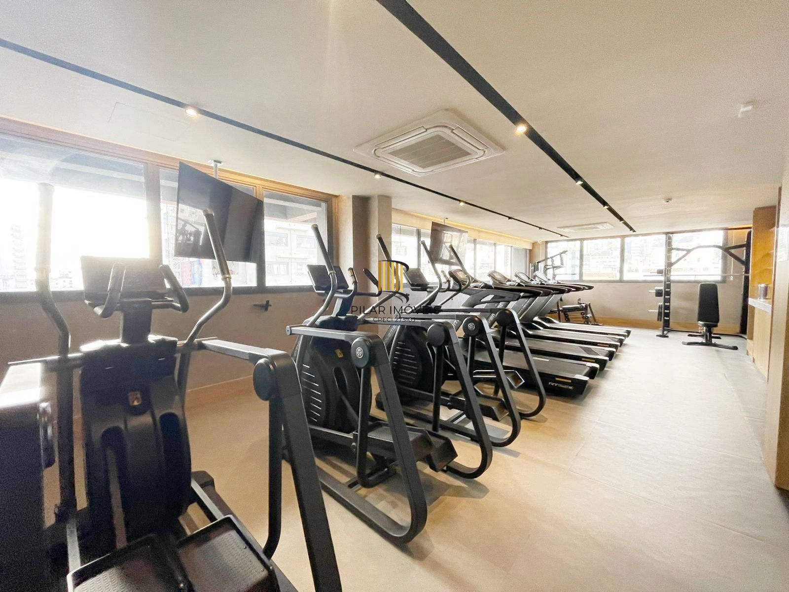 Loft de 26 m² no Skyline Parque Moinhos - 15º andar.