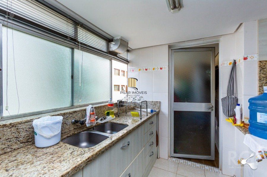 Apartamento para Venda - 144.73m², 3 dormitórios, sendo 1 suites, 2 vagas - Moinhos de Vento