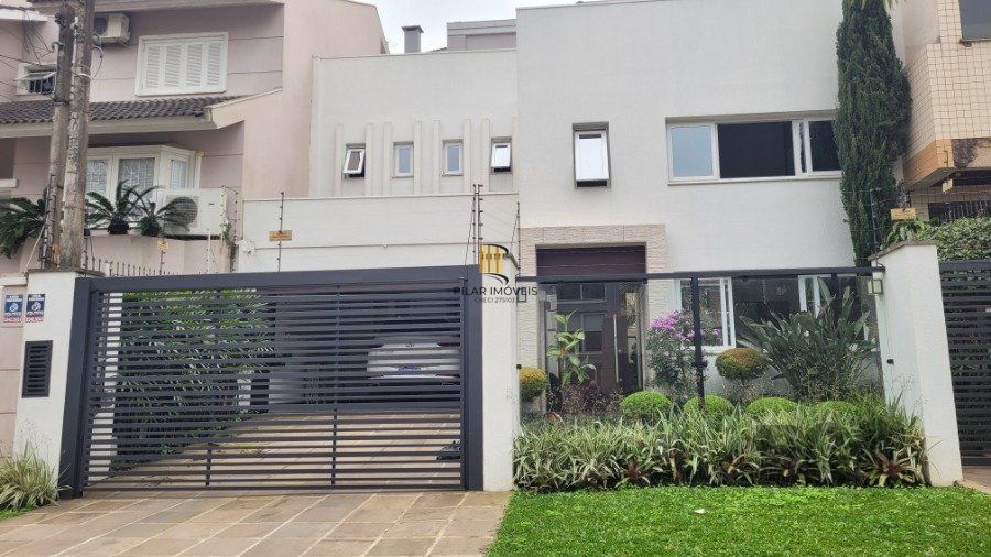 Venda, casa com 3 dormitórios, sendo 2 suítes, piscina, opção para 4º dormitório, 4 vagas, na Chácara das pedras, Porto Alegre RS