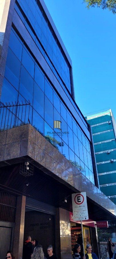 SALA AMPLA COM 73M² PRIVATIVOS, CENTRO PORTO ALEGRE, GARAGEM, ELEVADOR