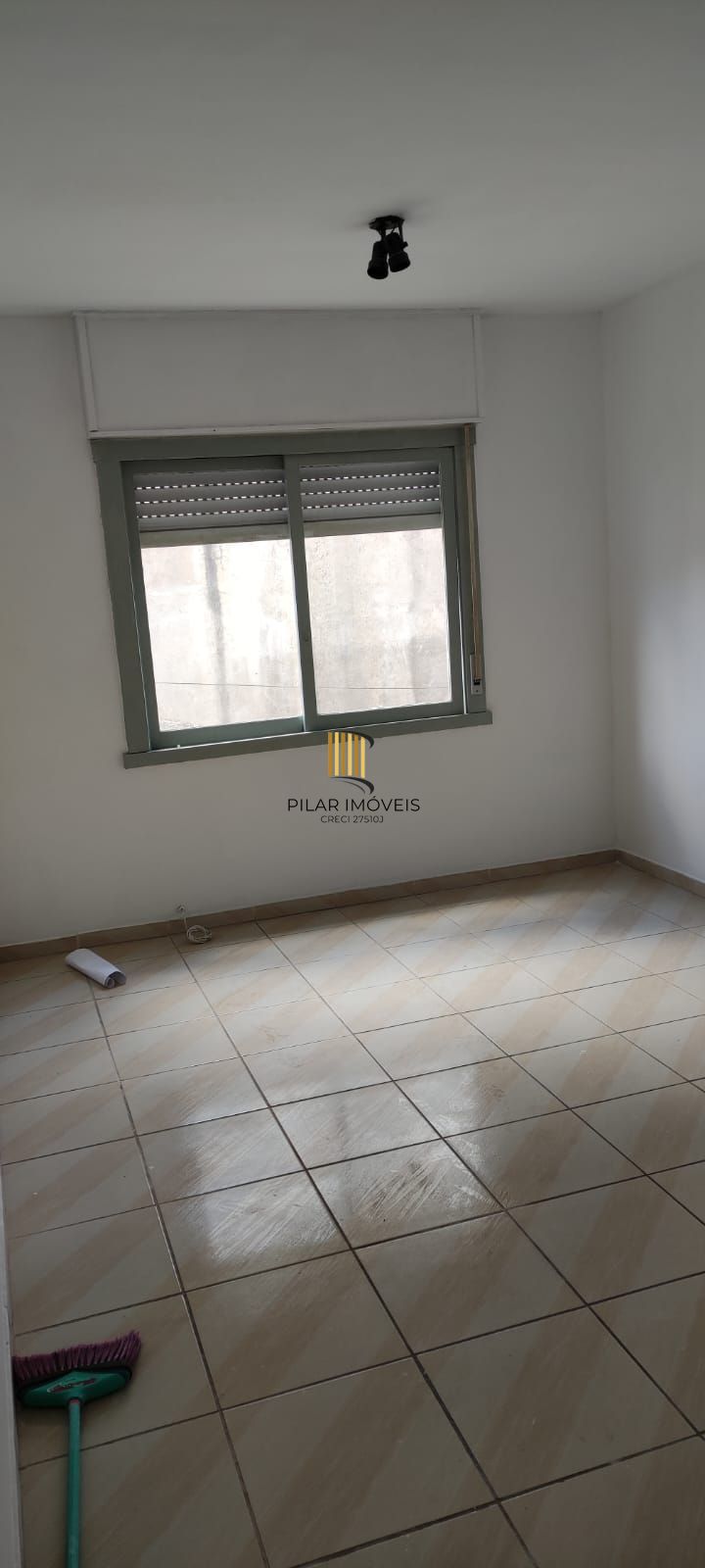 Sala Comercial 1 dormitório no bairro Partenon