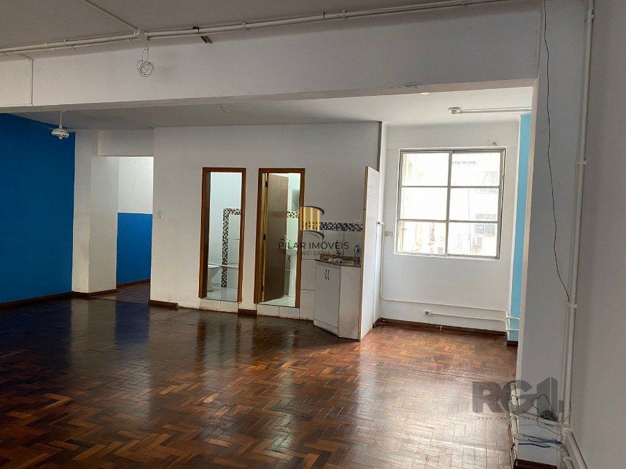 Excelente sala comercial com 89,26 m2 na Galeria do Rosário, Centro Histórico
