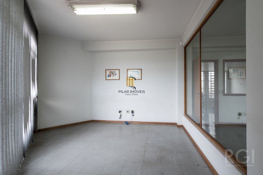 Predio para Venda - 2203.23m², 0 dormitórios, 30 vagas - São João