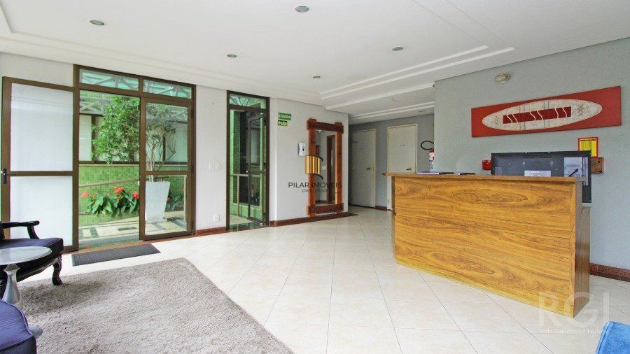 Apartamento para Venda  -  2 dormitórios,  1 suite,  andar alto,  LAREIRA, CHURRASQUEIRA 2 vagas - Petrópolis