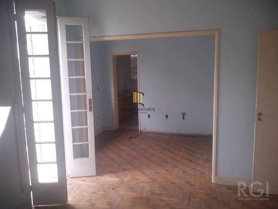 Casa Comercial para Venda - 0m², 0 dormitórios, Petrópolis