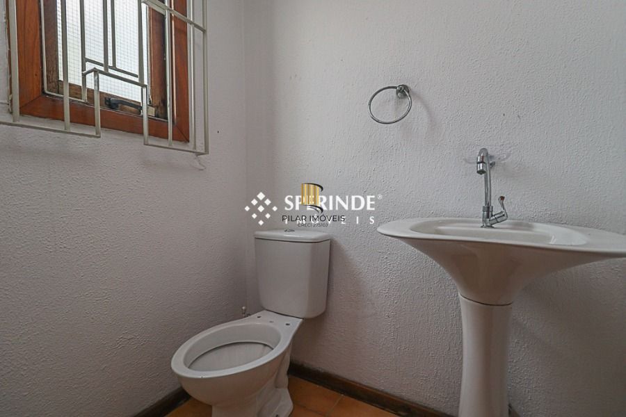  VENDA Loja na Rua Alberto Bins, Próximo a elevada,   com área privativa de 60,00 m²