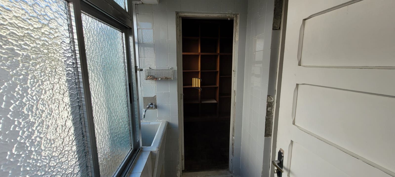 excelente apartamento 3 dorm transformado em 2 com dependencia completa