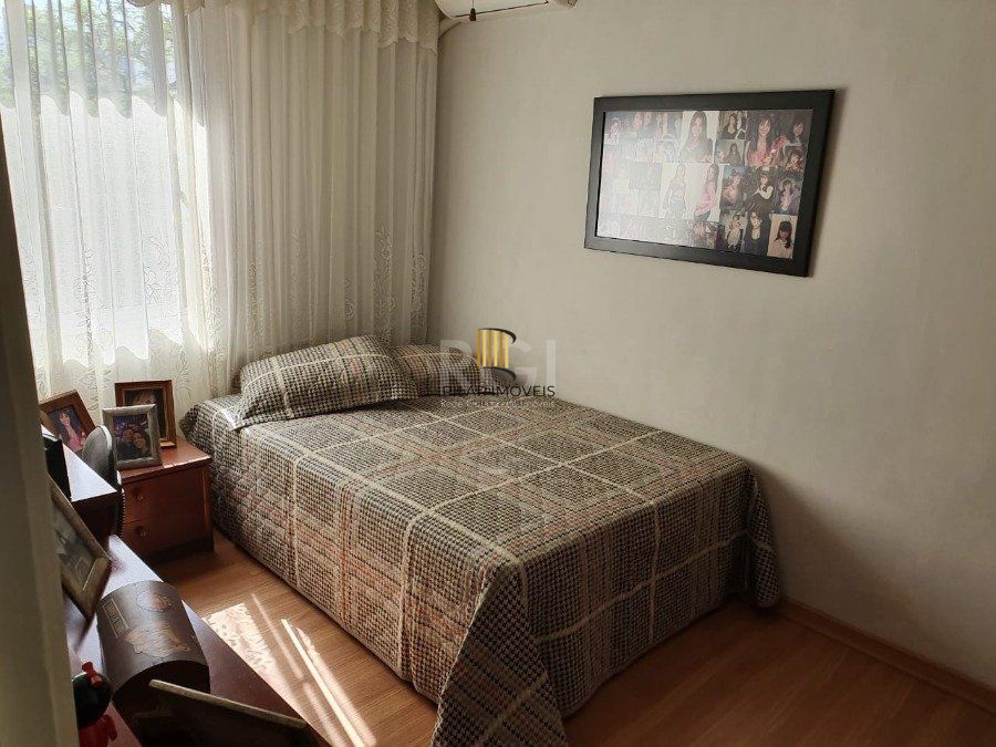 Apartamento para Venda - 96m², 3 dormitórios, 1 vaga - Mont Serrat