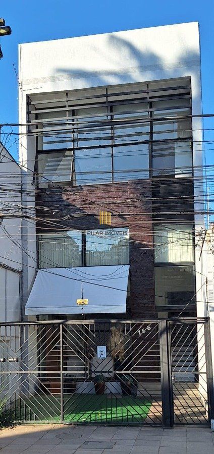 Casa Comercial 3 dormitórios no bairro Menino Deus