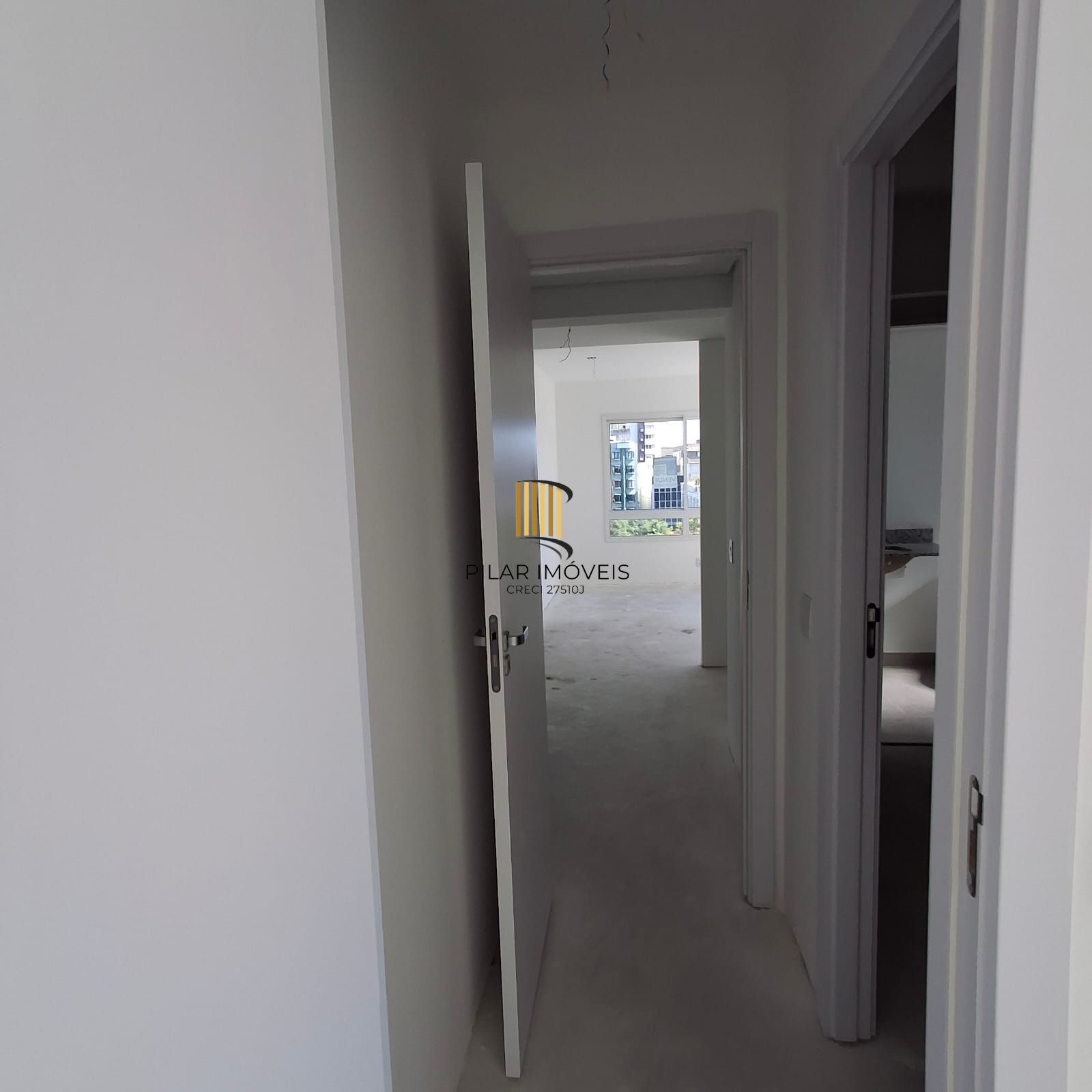 Apartamento para Venda - 69.96m², 2 dormitórios, sendo 2 suites, 1 vaga - Moinhos de Vento