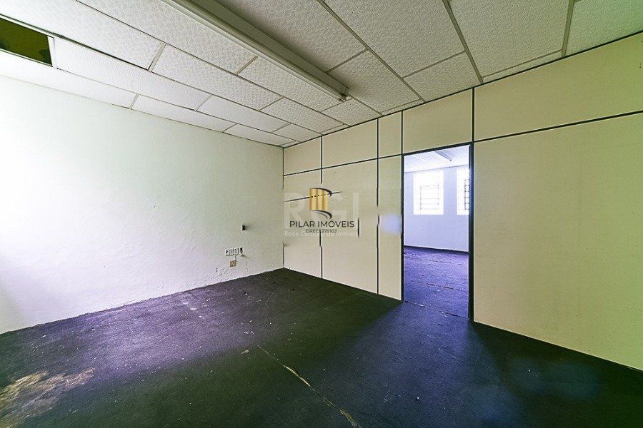 Loja para Venda - 217.52m², 0 dormitórios, Floresta
