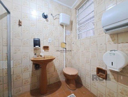 Loja Comercial na Rua Duque de Caxias - Centro Histórico, com 130,00m² privativos,