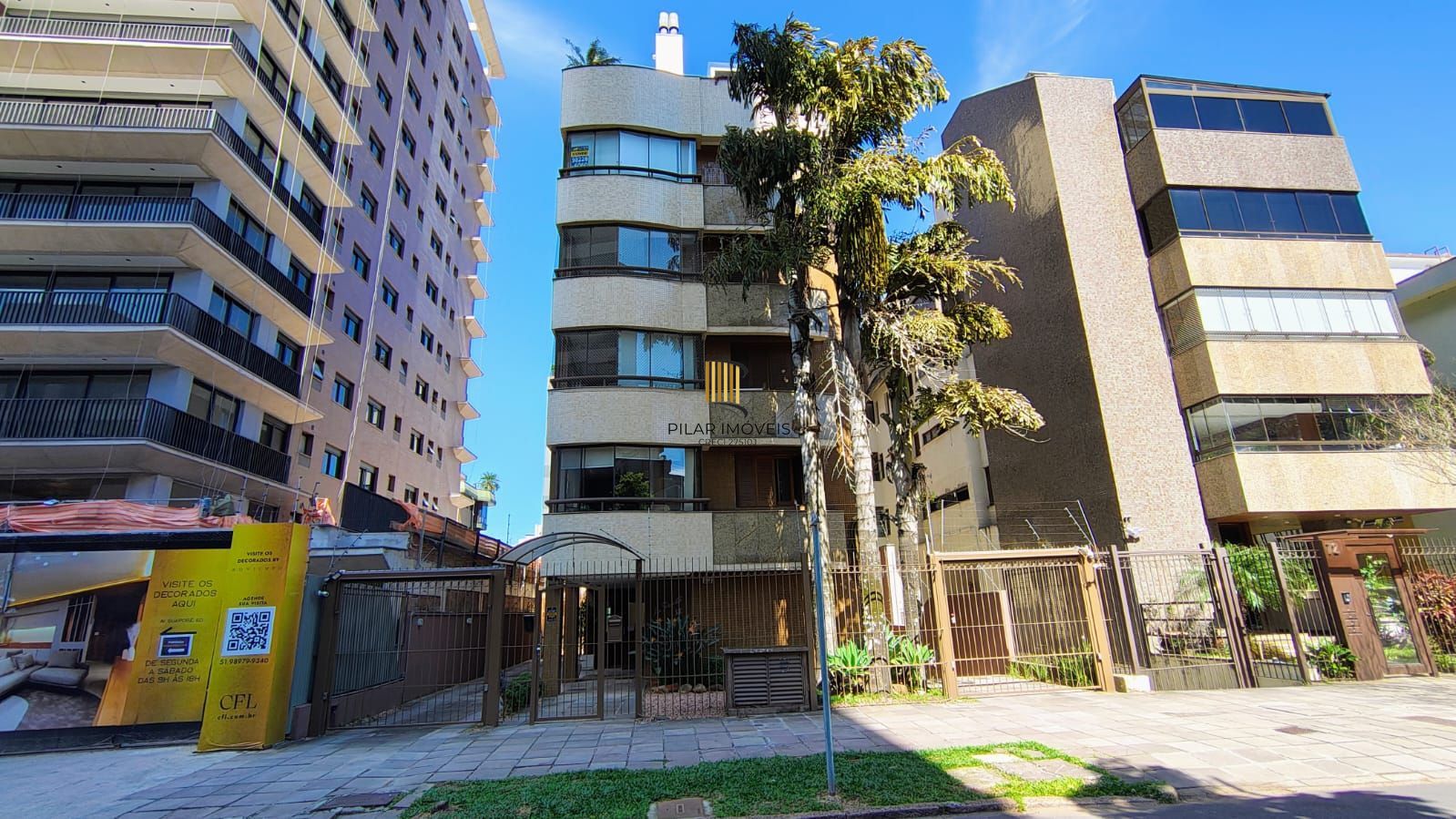 Apartamento Av Guaporé, 2 dormitórios, 2 vagas, churrasqueira