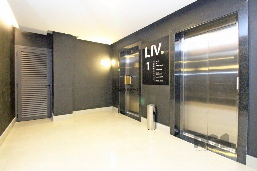 Apartamento para Venda - 29m², 1 quarto, 1 vaga - Petrópolis
