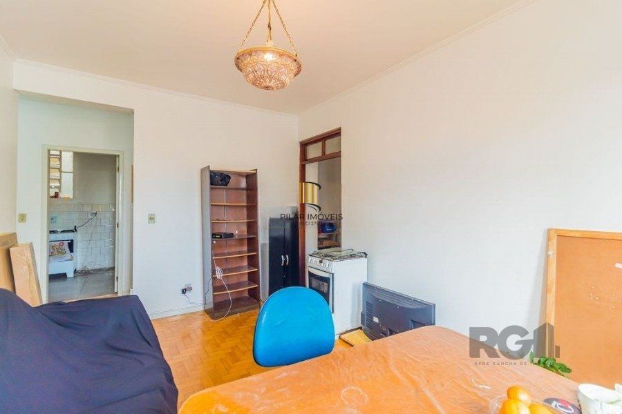 Ampla apartamento 3 dormitorios,living 2 ambientes na Cidade Baixa, com 2 garagem,