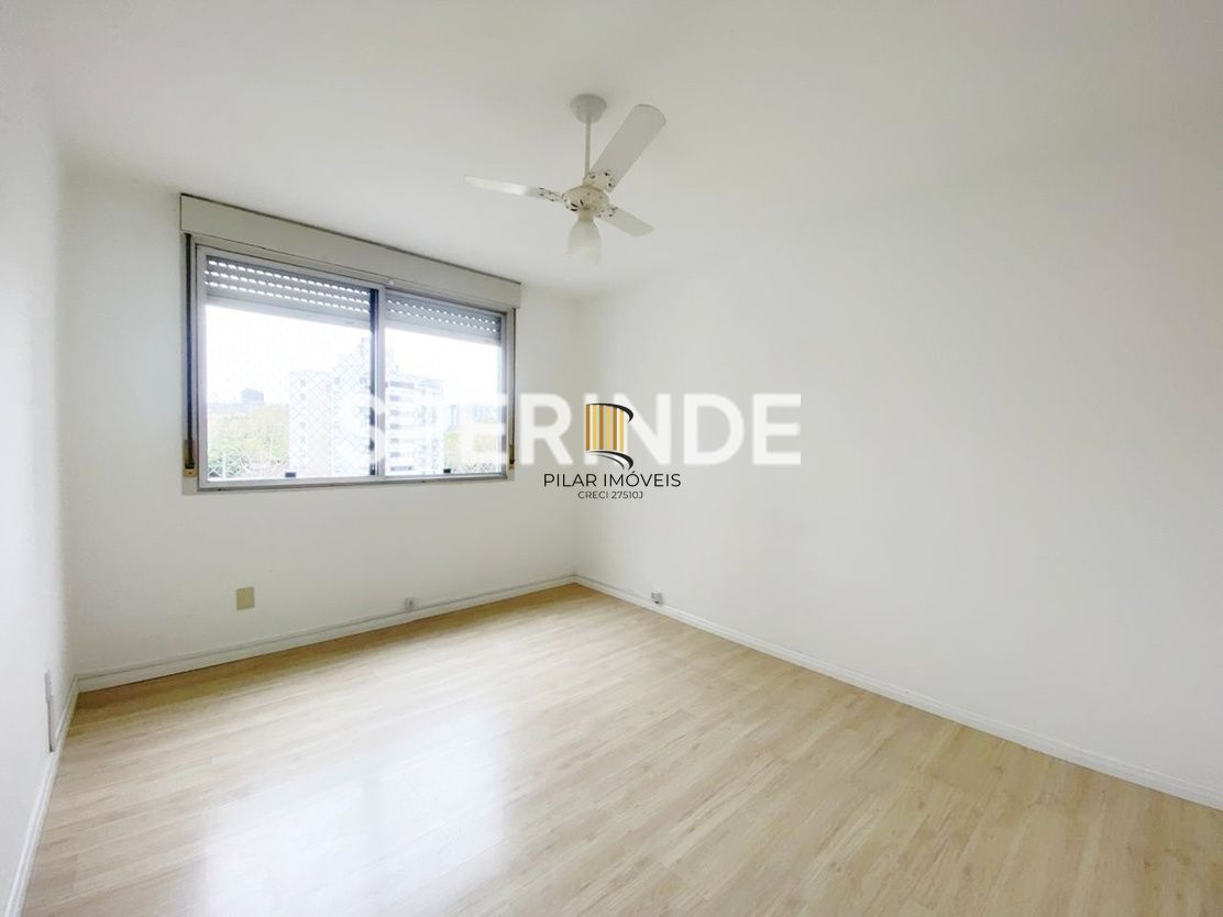 Ótimo apartamento de 02 dormitórios, área de serviço com banheiro auxiliar e 01 vaga de garagem no bairro Boa Vista