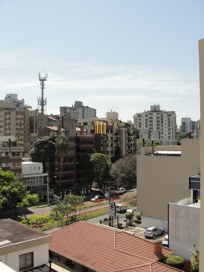 VENDA Cobertura  3 dormitórios próximo a Praça da Encol, Porto Alegre , com  640m² privativos,  3 suítes, 3 VAGAS